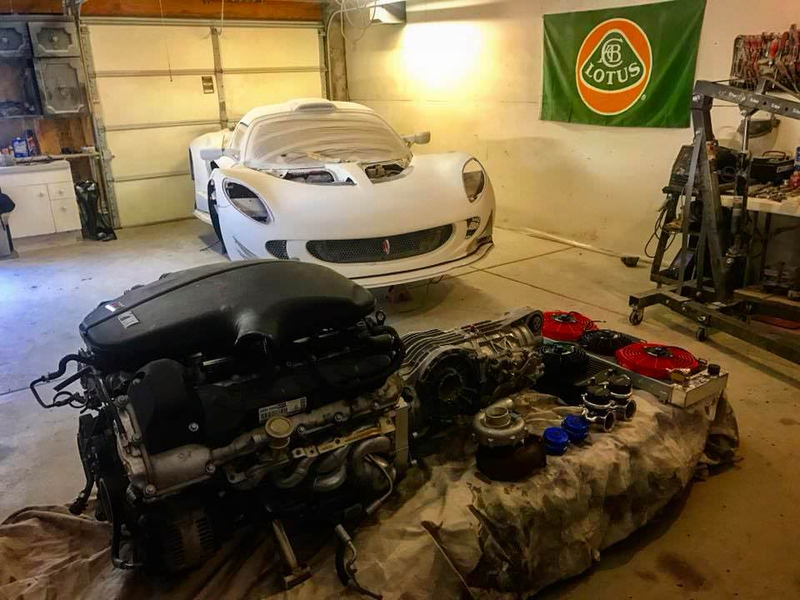 Illustration for article titled Praise All That Is Unholy: Here's A BMW V10 Swapped Into A Lotus Elise